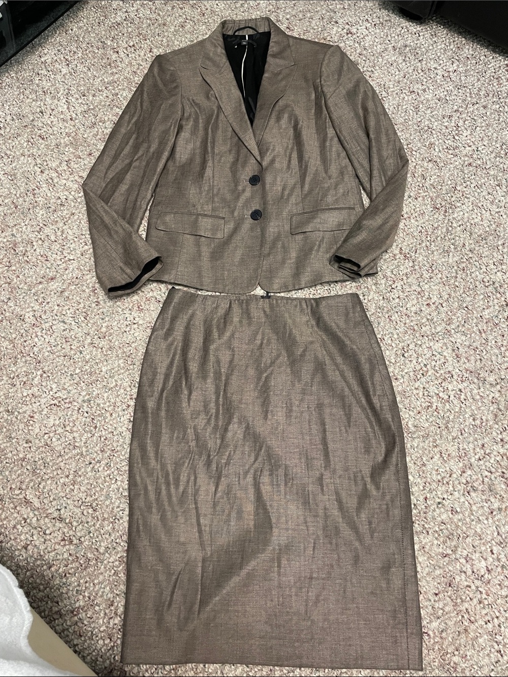 Hugo boss Women's wool Brown Two-Piece Pencil Skirt Suit- almost
